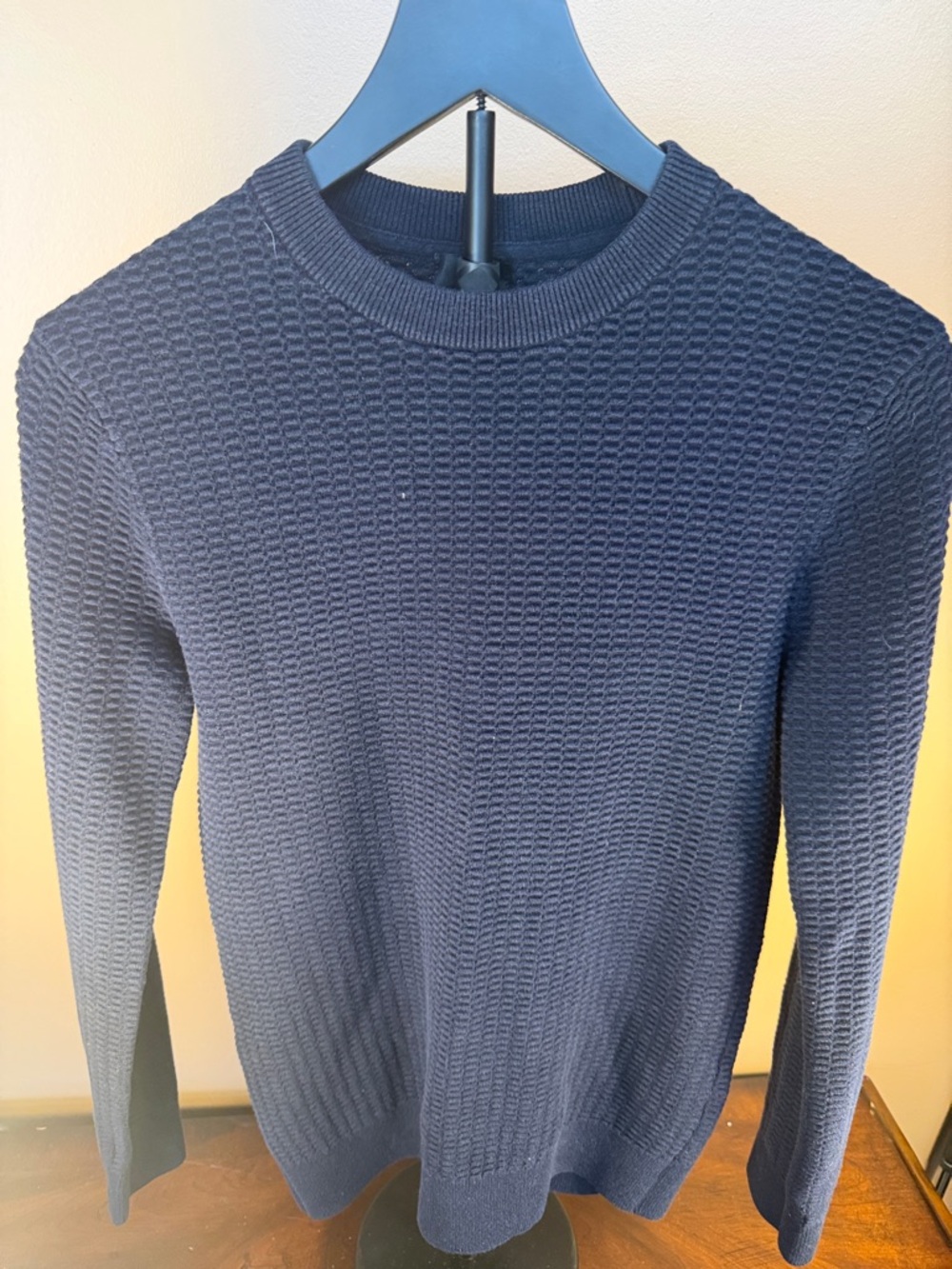 H&M Men's Navy Textured Crewneck Sweater